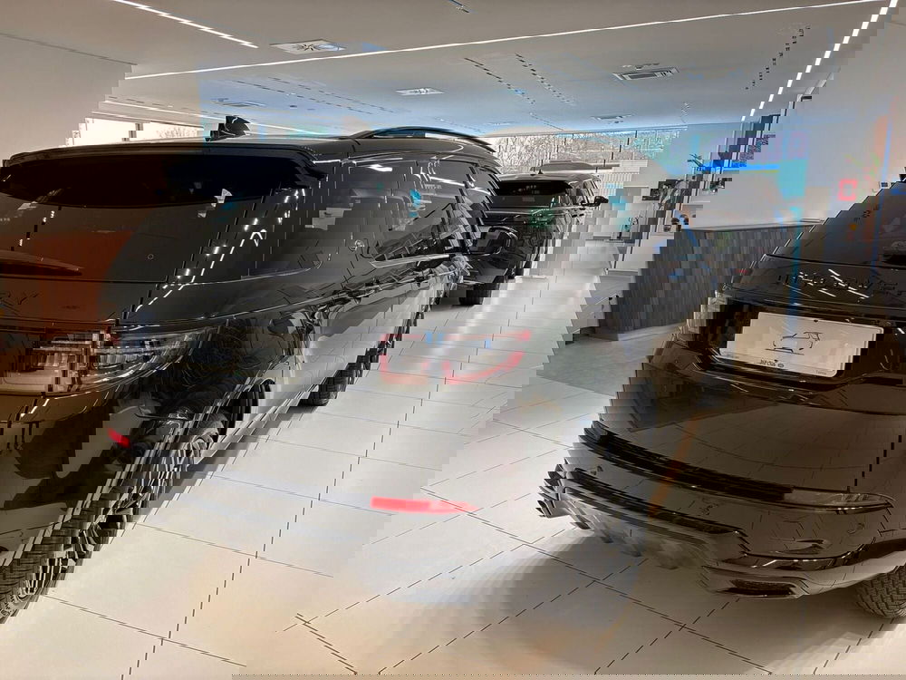 Land Rover Discovery Sport nuova a Torino (2)