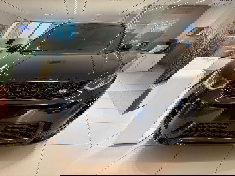 Land Rover Discovery Sport nuova a Torino (3)