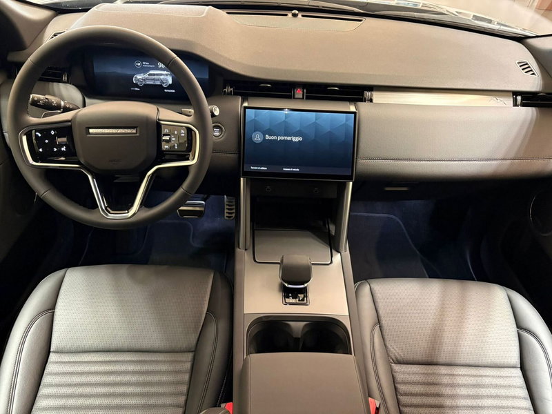 Land Rover Discovery Sport nuova a Torino (7)