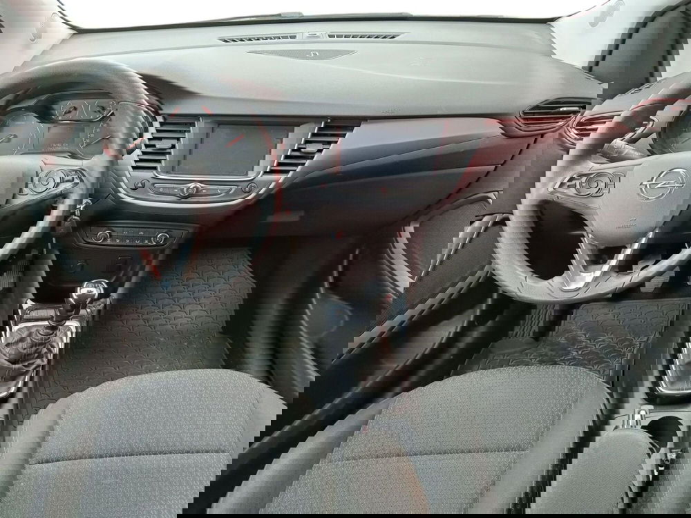 Opel Crossland X usata a Prato (7)
