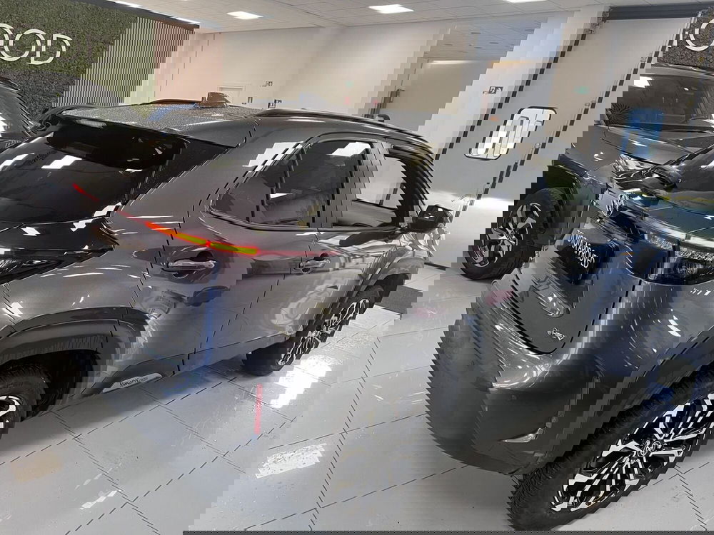 Toyota Yaris Cross usata a Prato (4)