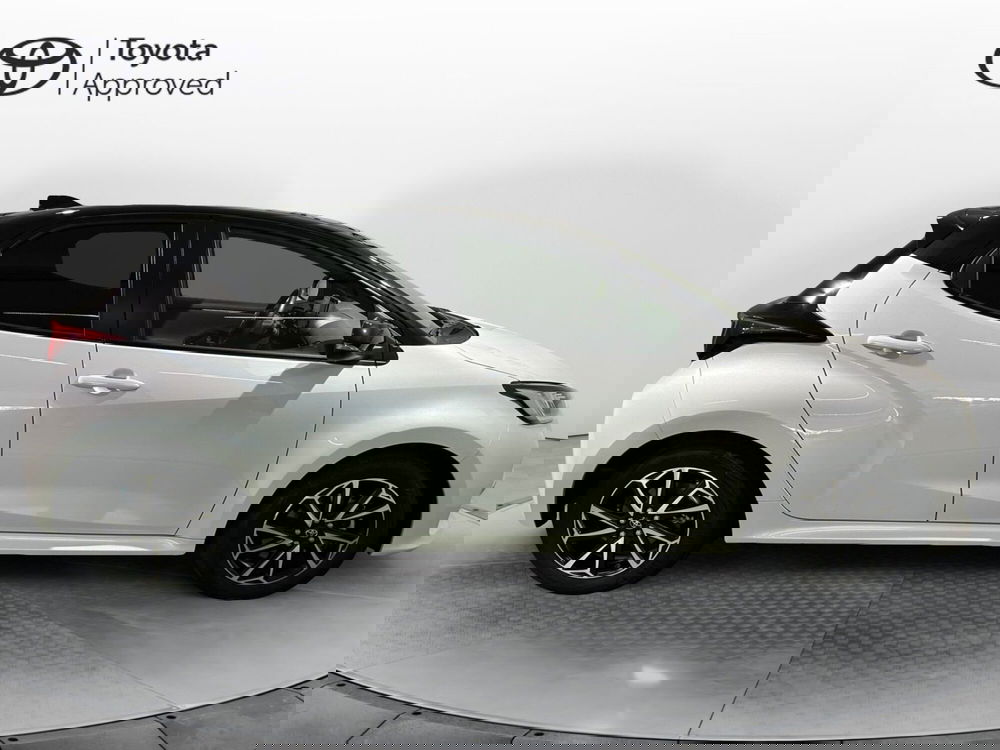 Toyota Yaris usata a Milano (12)