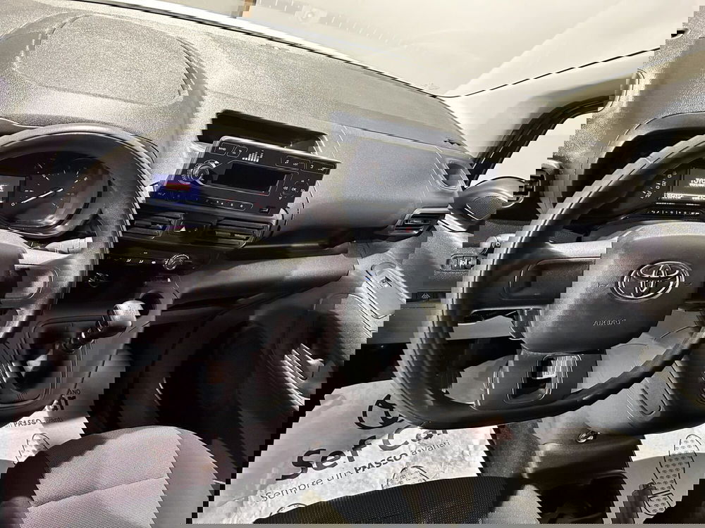 Toyota Proace City usata a Milano (11)