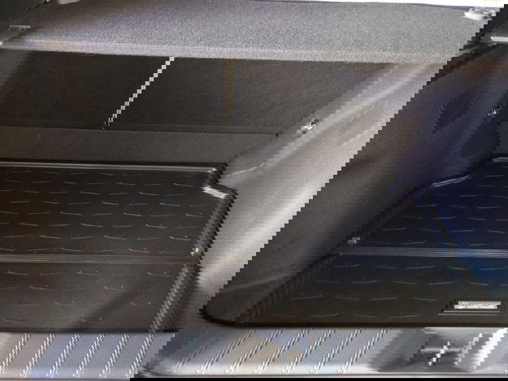 Lexus LBX usata a Milano (10)