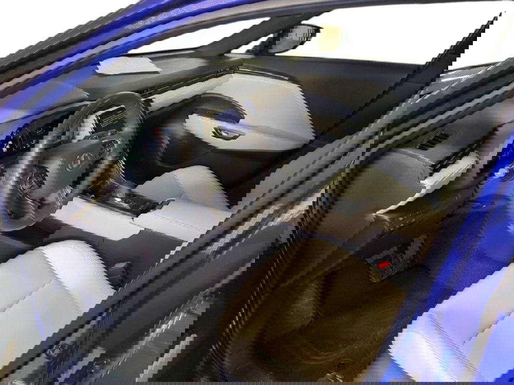 Lexus LBX usata a Milano (12)