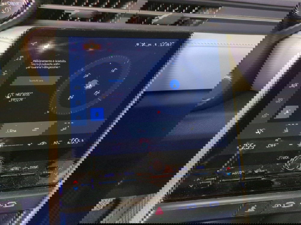 Lexus LBX usata a Milano (15)