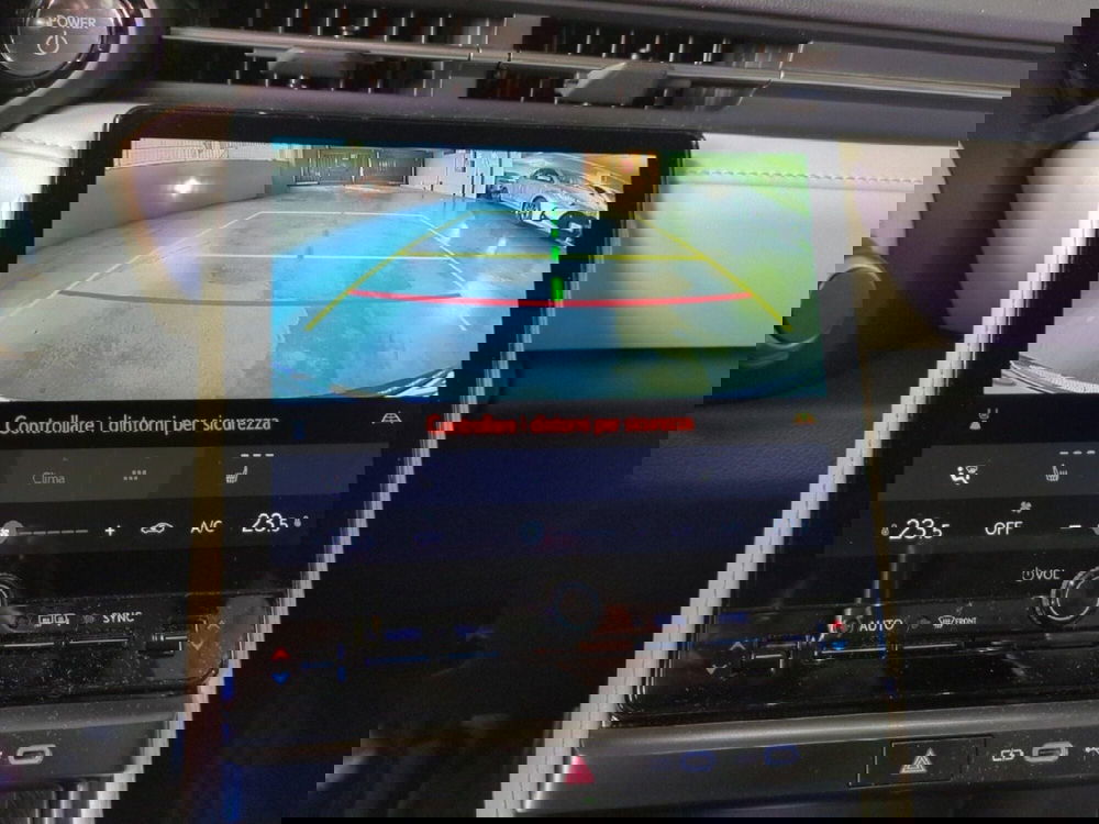 Lexus LBX usata a Milano (16)