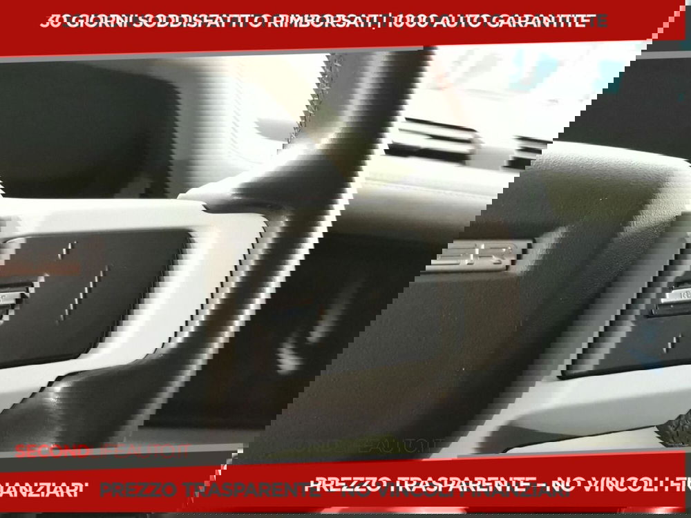 Land Rover Defender usata a Chieti (16)