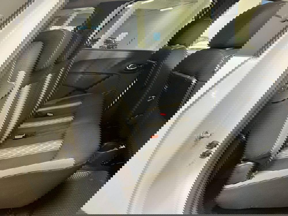 Dacia Lodgy usata a Bologna (11)