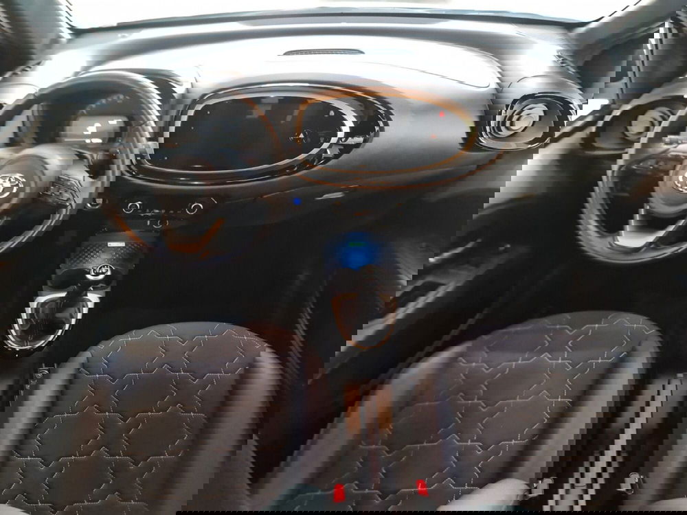 Toyota Aygo X usata a Bologna (10)