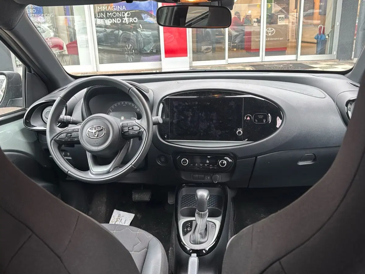 Toyota Aygo X nuova a Bologna (13)
