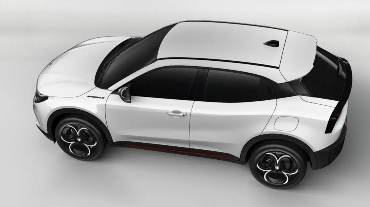 Alfa Romeo Junior nuova a Siena