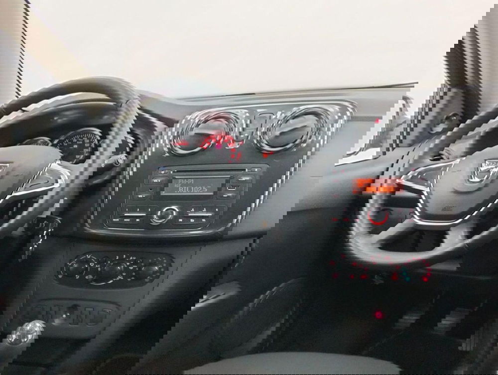 Dacia Sandero usata a Como (10)