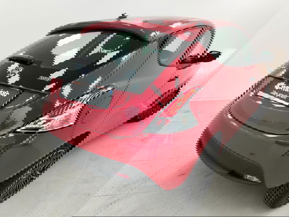 Lancia Ypsilon usata a Como (2)