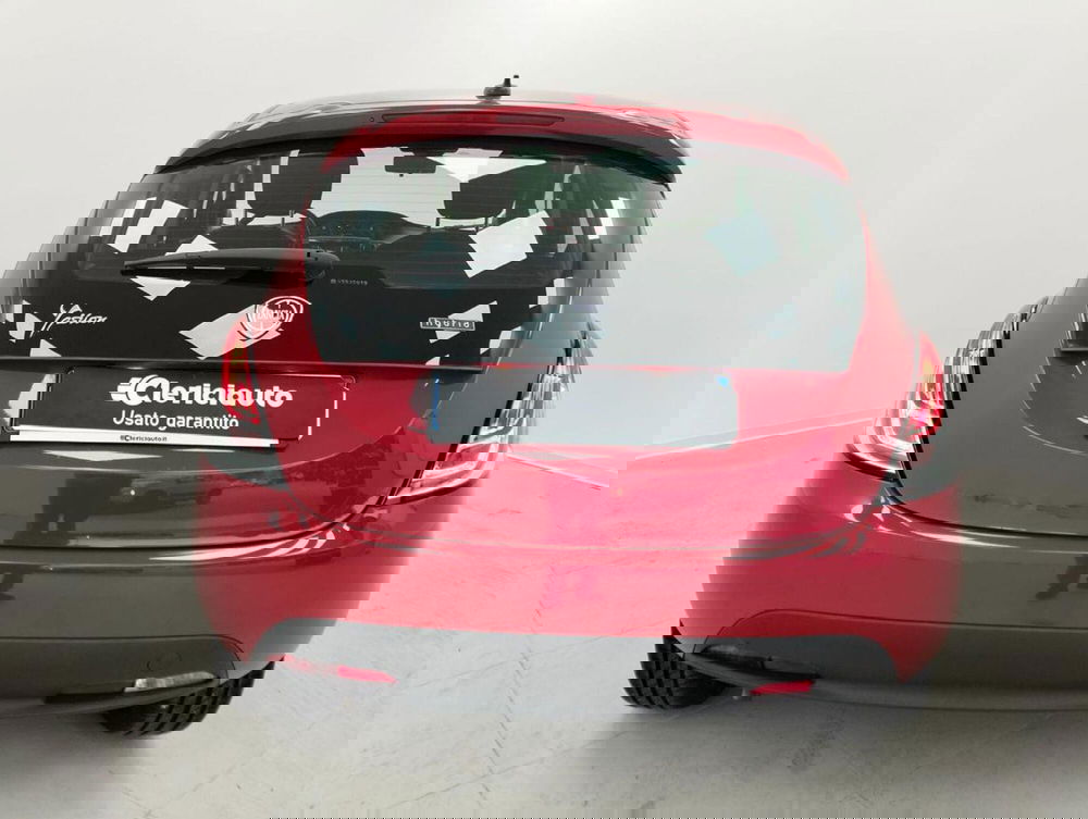 Lancia Ypsilon usata a Como (7)