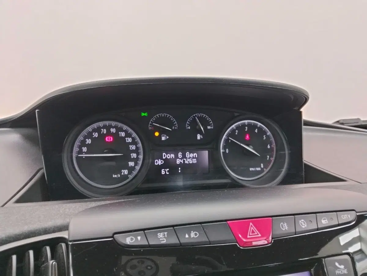 Lancia Ypsilon usata a Como (9)