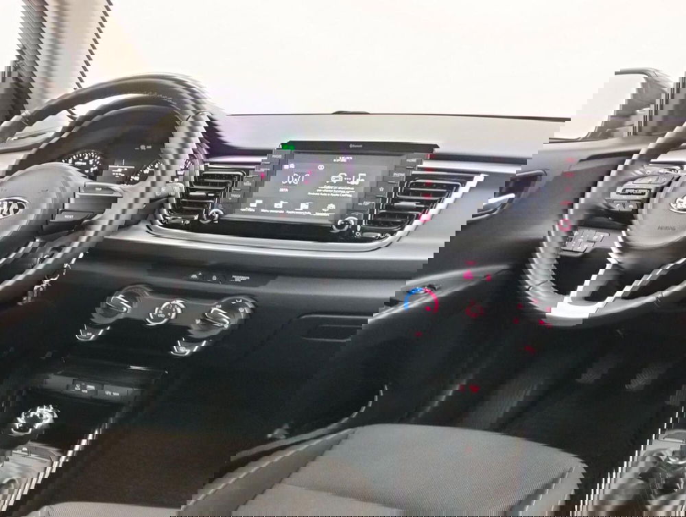 Kia Rio usata a Como (8)