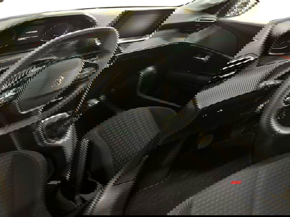 Peugeot 208 usata a Bari (10)