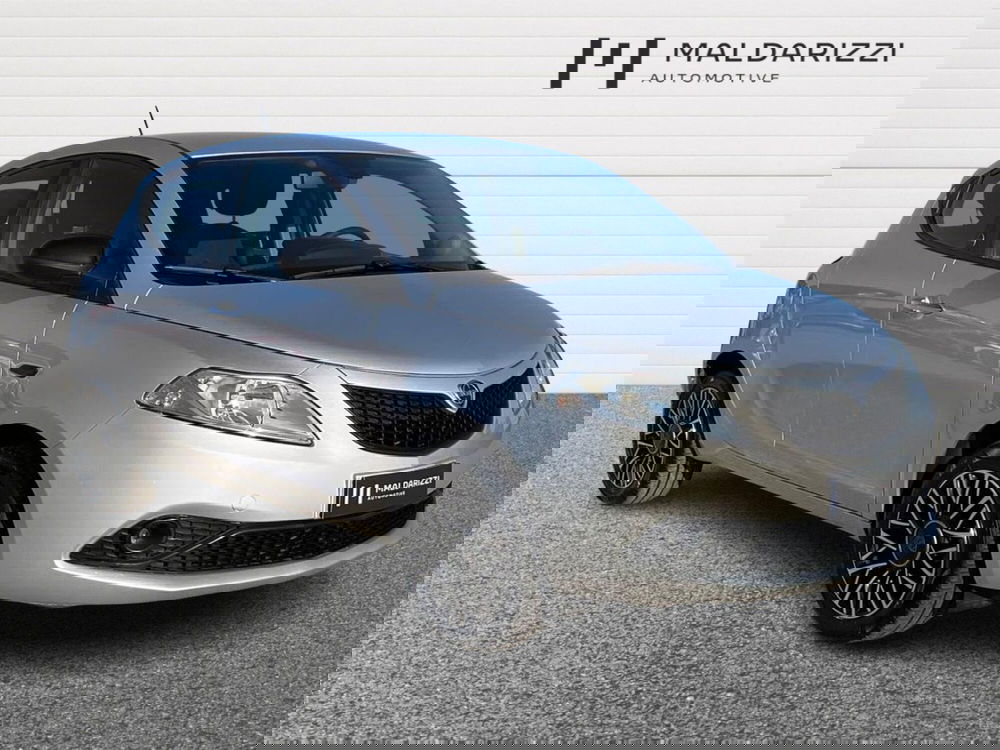 Lancia Ypsilon usata a Barletta-Andria-Trani