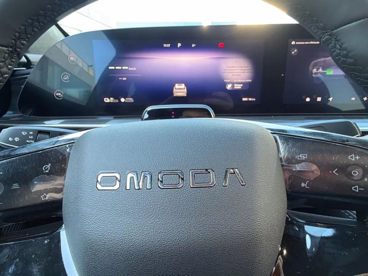 Omoda Omoda 9 SHS-P nuova a Vercelli (12)
