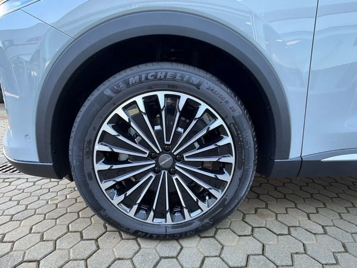 Omoda Omoda 9 SHS-P nuova a Vercelli (9)