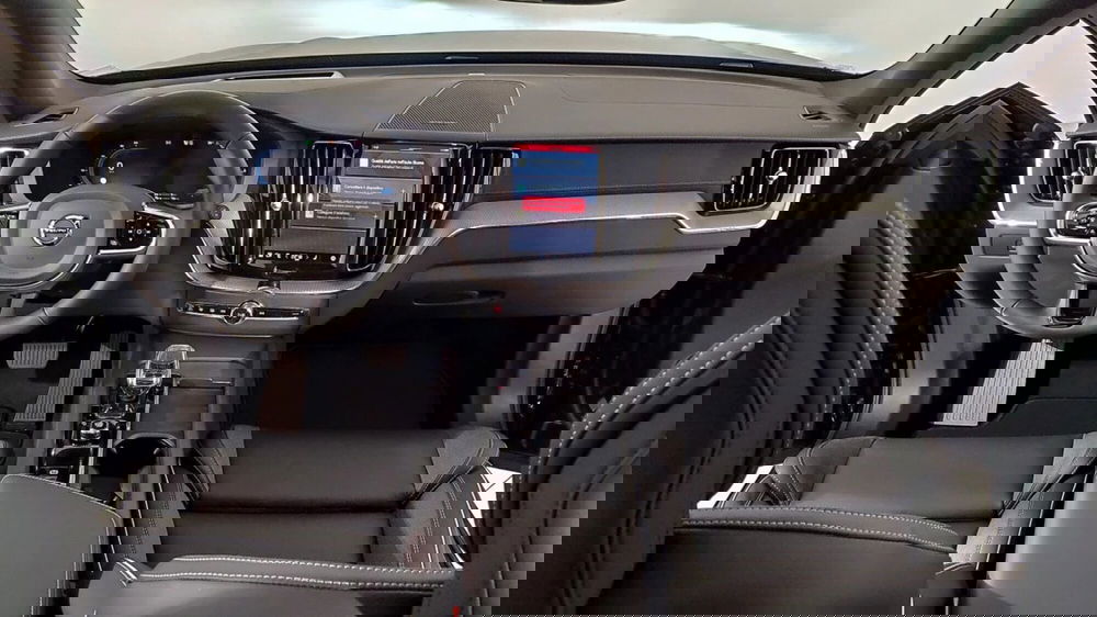 Volvo XC60 usata a Como (8)