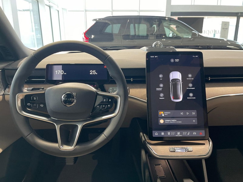Volvo ES90 nuova a Como (11)