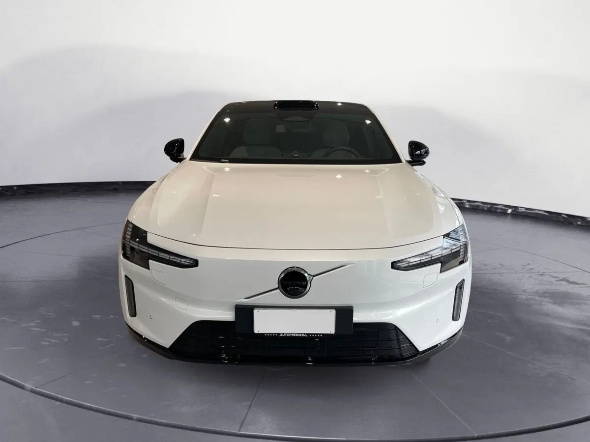Volvo ES90 nuova a Como (2)