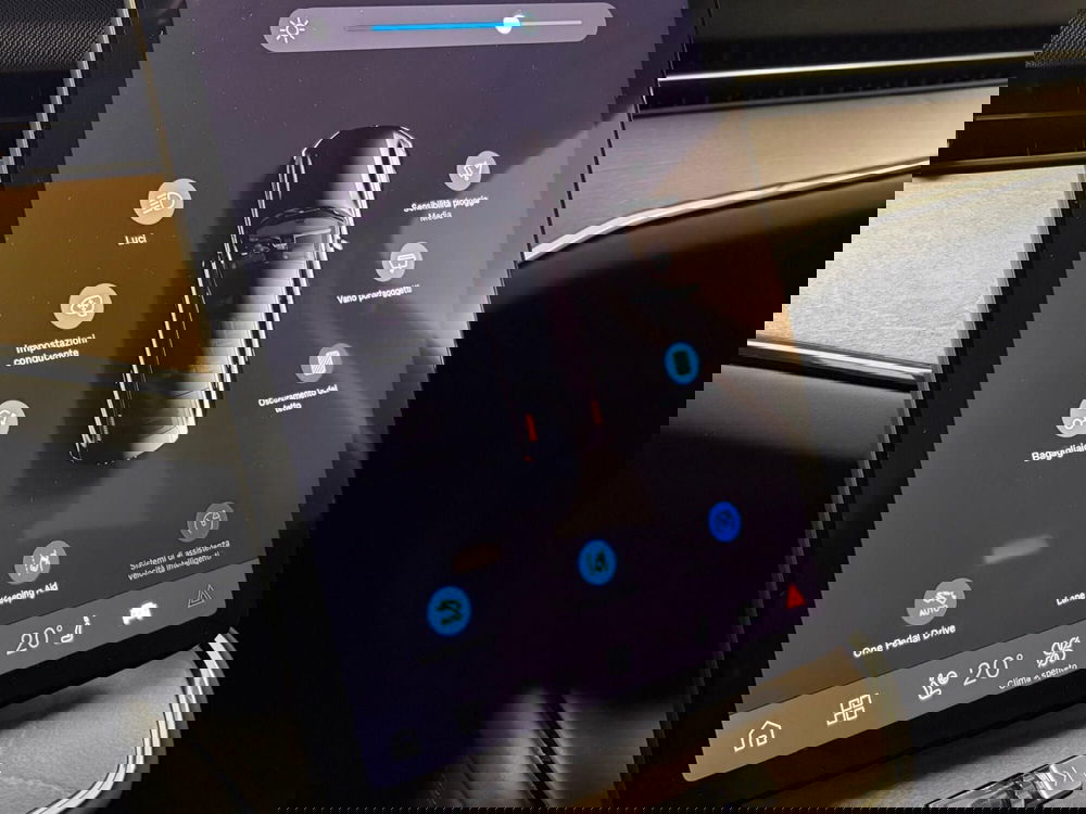 Volvo ES90 nuova a Como (18)