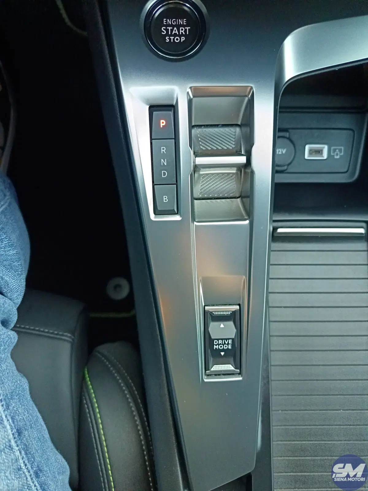 Peugeot 408 usata a Siena (12)