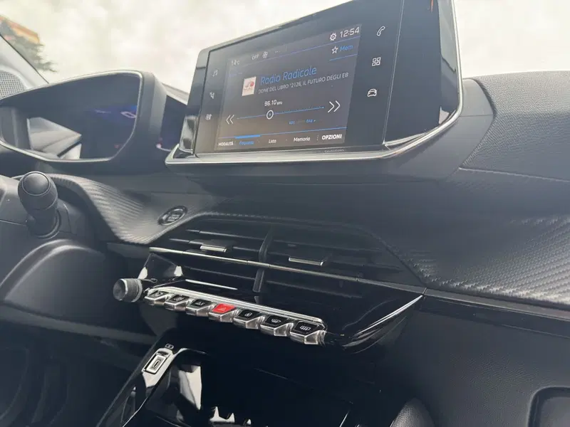 Peugeot 208 usata a Messina (12)