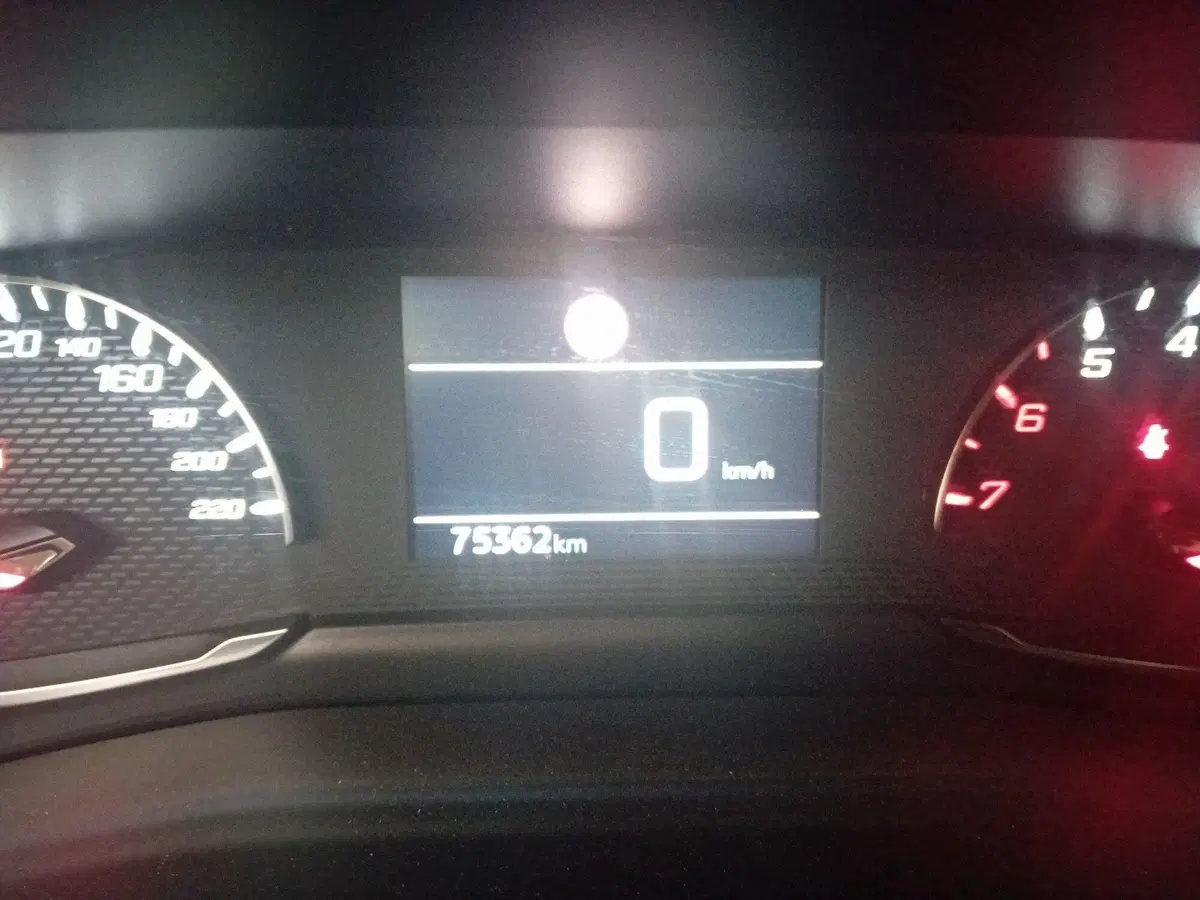 Peugeot 2008 usata a Pordenone (17)