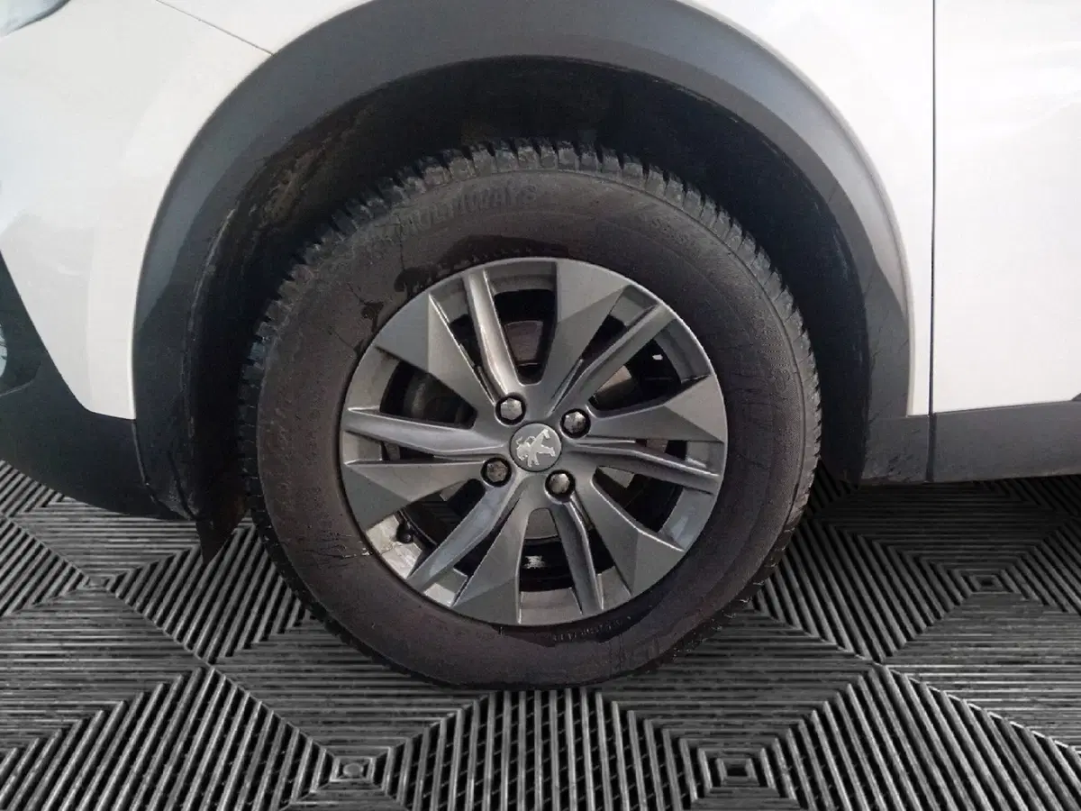 Peugeot 2008 usata a Pordenone (9)