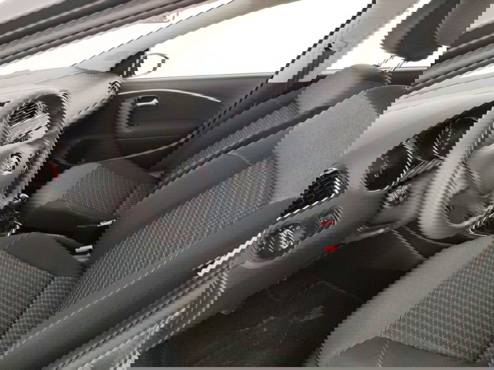 Volkswagen Polo usata a Massa-Carrara (7)