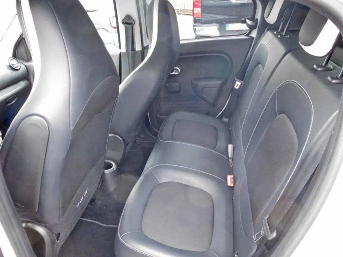Renault Twingo usata a Rimini (9)