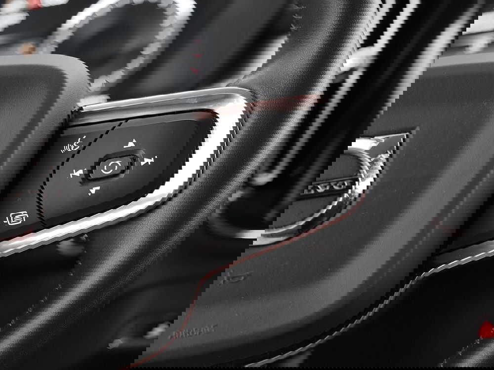 Volvo XC40 usata a Prato (9)