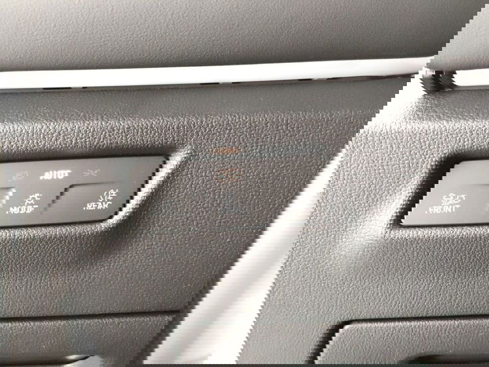 Volkswagen Tiguan nuova a Napoli (12)