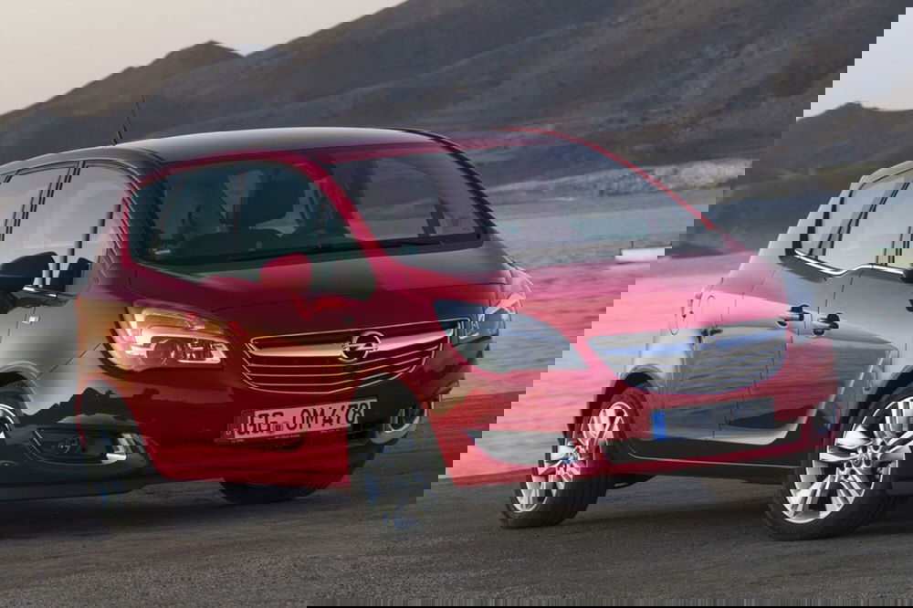 Opel Meriva usata a Palermo (10)