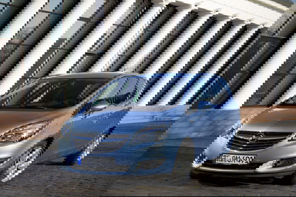 Opel Meriva usata a Palermo (9)