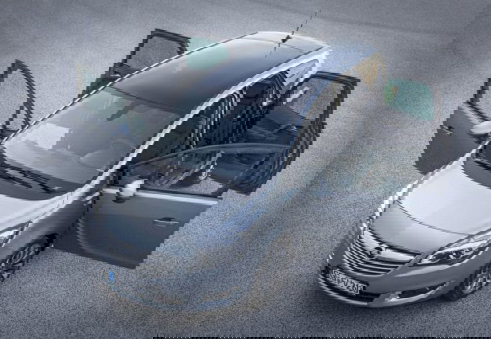 Opel Meriva usata a Palermo (14)