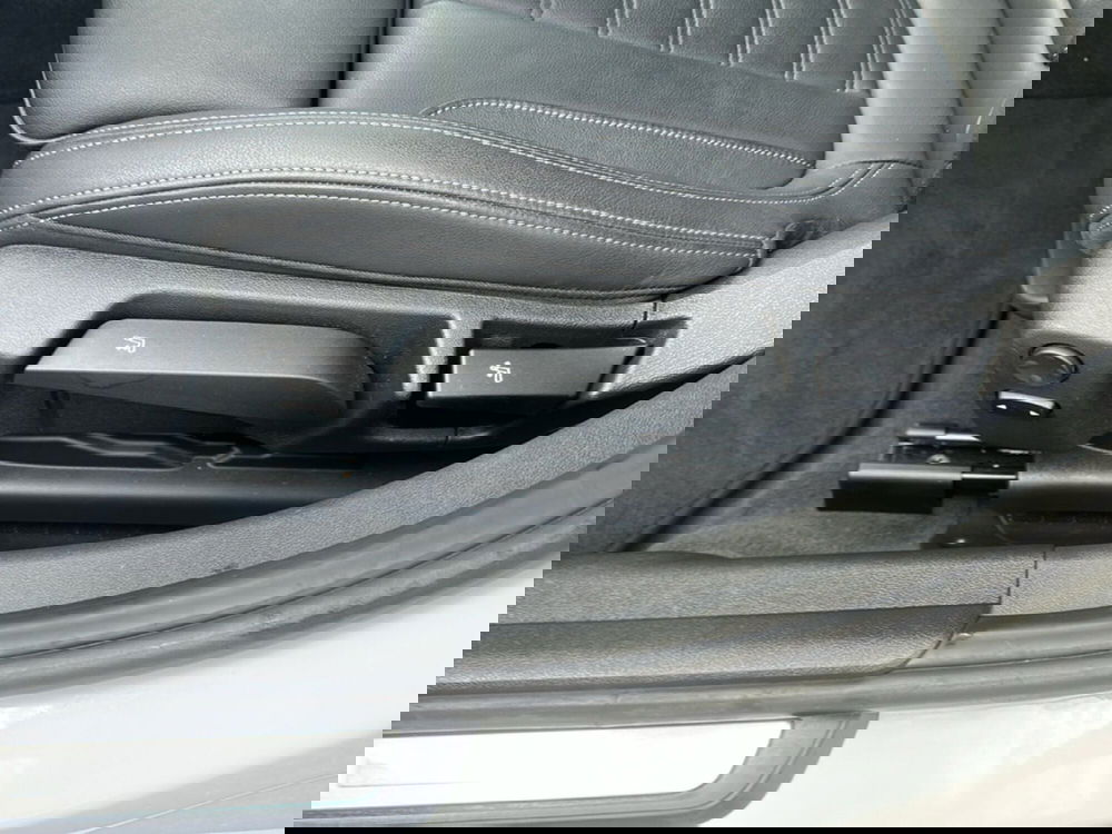 BMW Serie 3 Touring usata a Caserta (11)