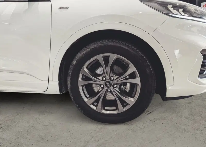 Ford Kuga usata a Vercelli (5)