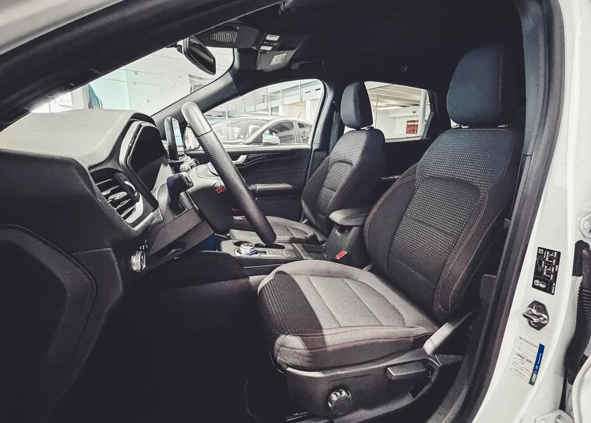 Ford Kuga usata a Vercelli (8)