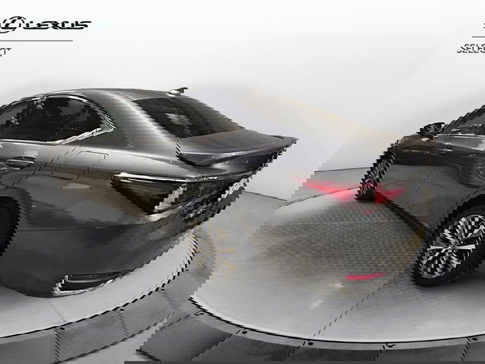 Lexus ES usata a Bergamo (18)