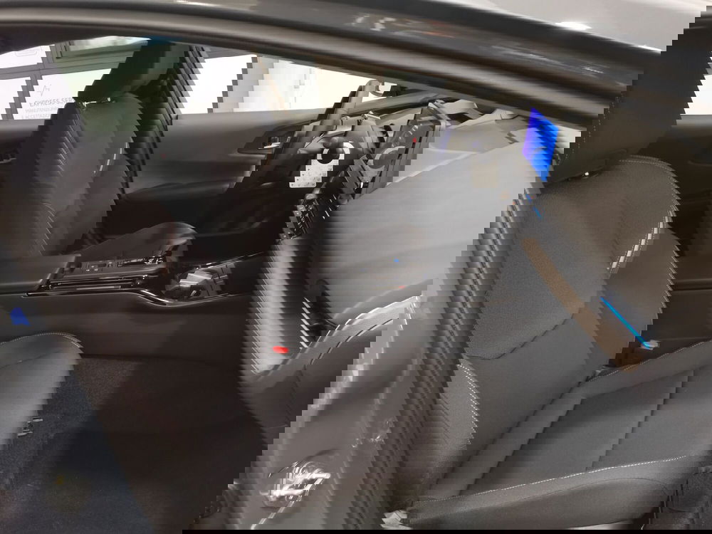 Toyota Prius nuova a Bergamo (11)