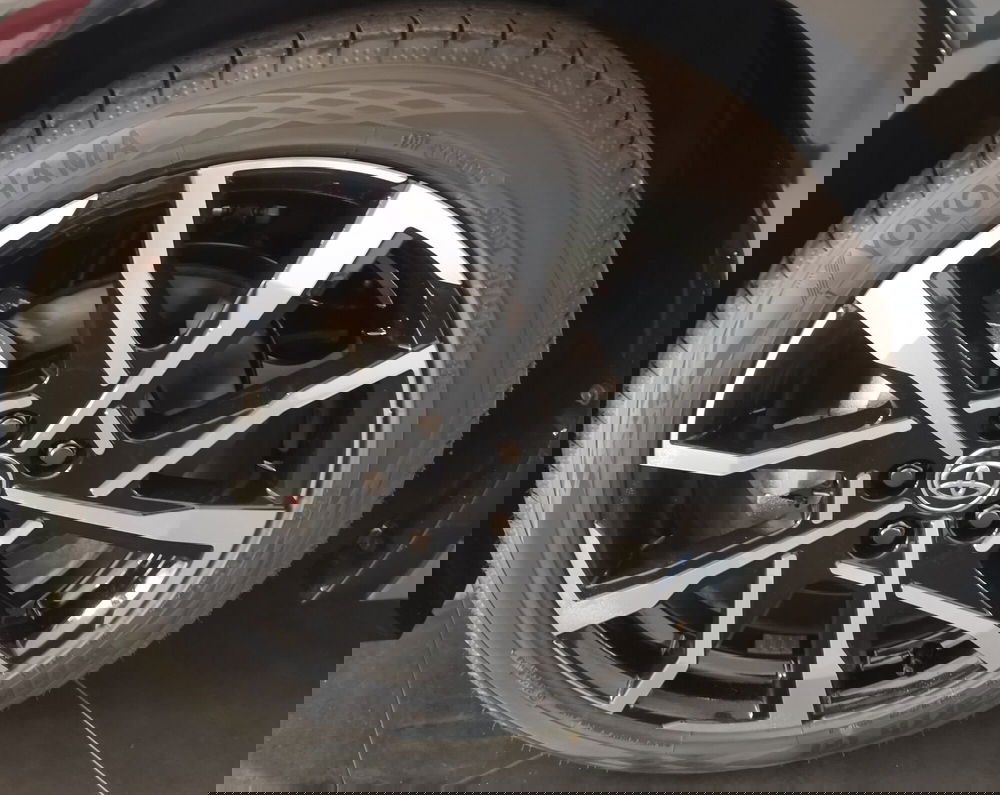 Toyota Prius nuova a Bergamo (4)