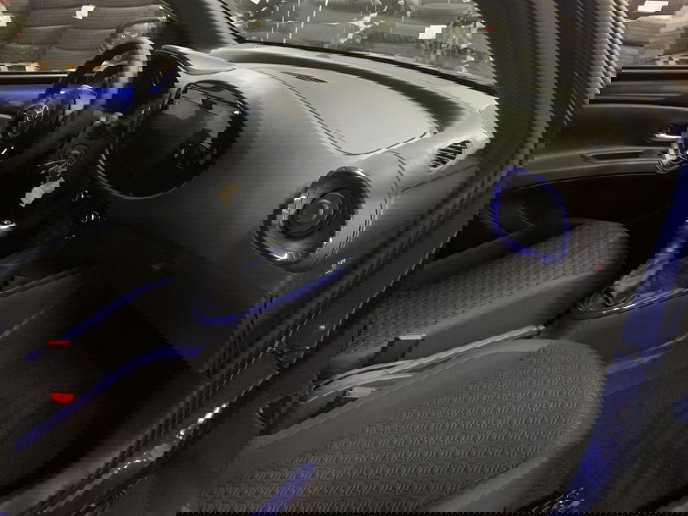 Toyota Aygo X nuova a Bergamo (5)