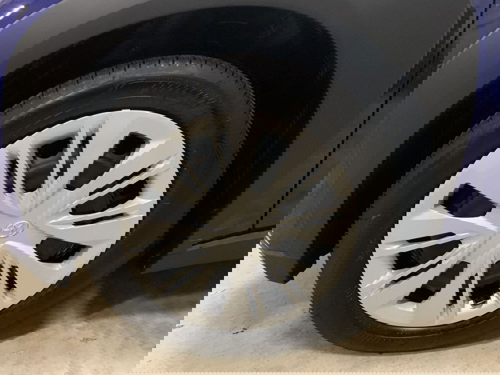 Toyota Aygo X nuova a Bergamo (14)