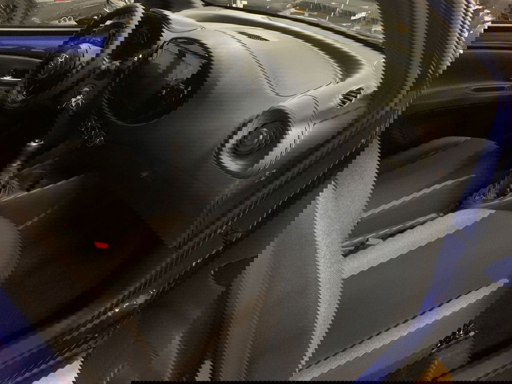 Toyota Aygo X nuova a Bergamo (5)