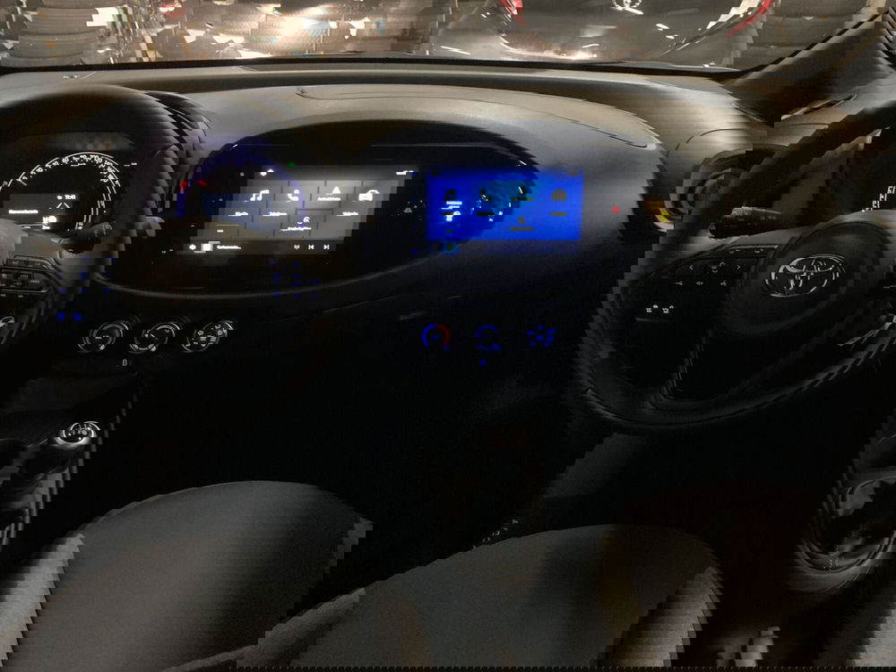 Toyota Aygo X nuova a Bergamo (8)